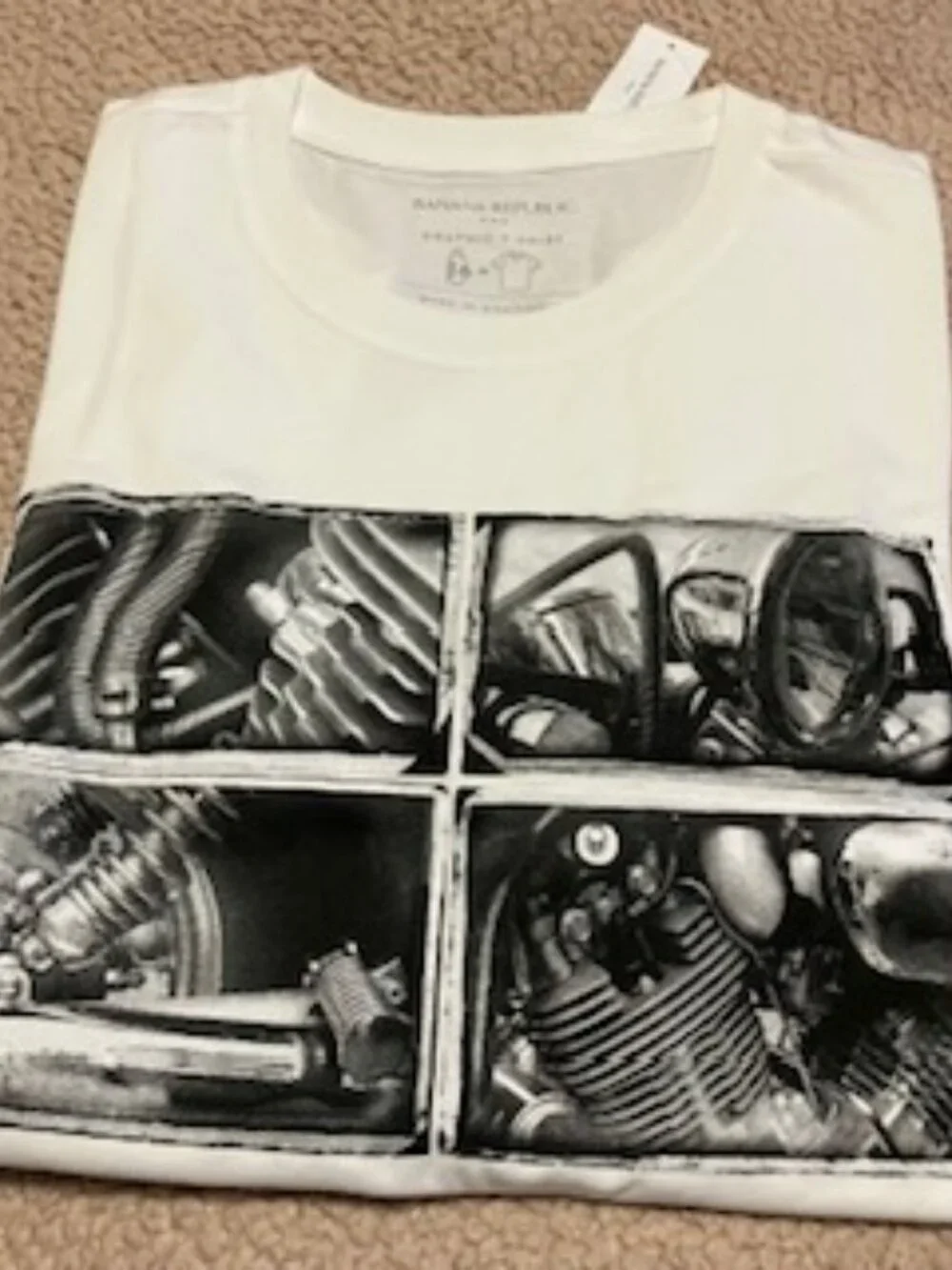 Banana Republic NWT T-Shirt 